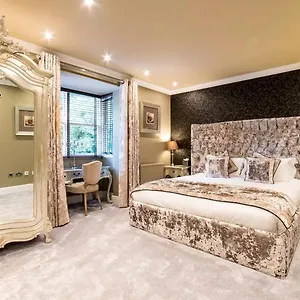 4* Bed & Breakfast Derby Manor